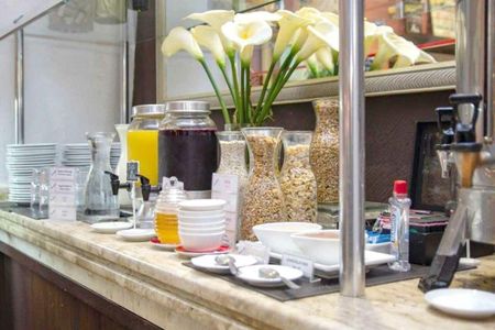 2_photo/94dce447c3.bb8f4edc70859172-ATLAS-bb5fa25b-a6e5-46c7-9df8-94c36ee2faf3.jpg de apartamento à venda com 1 quarto, 24m² em Alto da XV, Curitiba