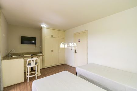 11_photo/94dce447cf.7ec8defd6b8918b2-ATLAS-e4c0475c-689a-4691-b936-98c7b53e98e5.jpg de apartamento para alugar com 1 quarto, 23m² em Alto da XV, Curitiba