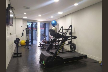 2_photo/94dce447dd.554e9beedcab7392-ATLAS-0aa1cee8-237b-44d4-a7d0-1fcc4b30fb34.jpg de apartamento à venda com 1 quarto, 42m² em Alto da XV, Curitiba