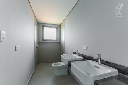 11_photo/94dce447fb.2a354dc07fb372da-ATLAS-5da0bd59-be74-46ad-8c99-d9eeed63b903.jpg de apartamento à venda com 3 quartos, 138m² em Alto da XV, Curitiba