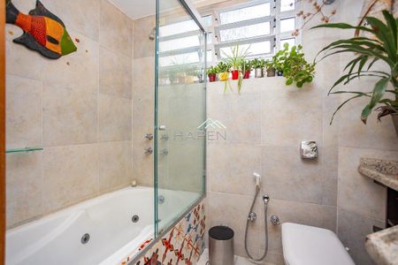 4_photo/94dce44823.00962d18e7f54a07-ATLAS-ffde6bcf-e478-4f27-92db-138156101ab0.jpg de apartamento à venda com 2 quartos, 117m² em Alto da XV, Curitiba