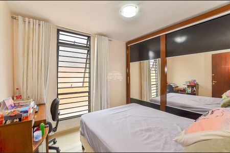 5_photo/94dce448e7.0910a1e4f100161a-ATLAS-c19547e9-356a-43b4-8eb4-b15d4eefde42.jpg de apartamento à venda com 4 quartos, 91m² em Cristo Rei, Curitiba