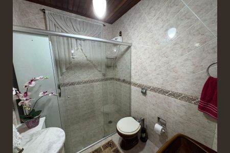 22_photo/94dce44975.ac3b32f3884e407f-ATLAS-27e4924d-4f9a-4471-a060-aaff2710b36b.jpg de casa à venda com 6 quartos, 400m² em Cristo Rei, Curitiba