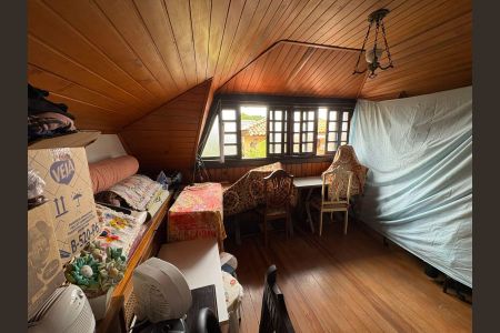 29_photo/94dce44975.ac3b32f3884e407f-ATLAS-3a0b7586-fb1f-4172-a7c0-a44c37bf54f1.jpg de casa à venda com 6 quartos, 400m² em Cristo Rei, Curitiba