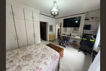 18_photo/94dce44975.ac3b32f3884e407f-ATLAS-4769943e-dfd9-4100-a0fa-e97d438fc28e.jpg de casa à venda com 6 quartos, 400m² em Cristo Rei, Curitiba