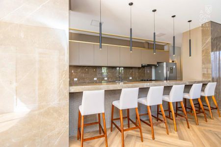 29_photo/94dce44ab3.7e7cb00a511560c6-ATLAS-1208e392-1d83-4384-8104-846a59c43a91.jpg de apartamento à venda com 3 quartos, 145m² em Hugo Lange, Curitiba