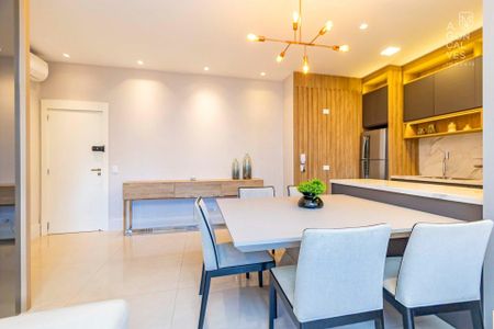 6_photo/94dce44ab3.7e7cb00a511560c6-ATLAS-3fdf71f6-244b-4654-8978-098ae471a641.jpg de apartamento à venda com 3 quartos, 145m² em Hugo Lange, Curitiba