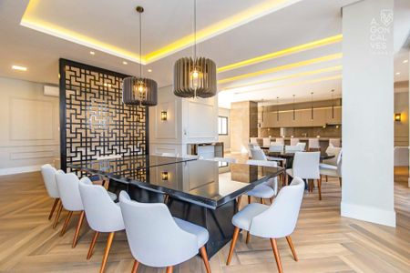 26_photo/94dce44ab3.7e7cb00a511560c6-ATLAS-4a045162-ef3c-4dcf-9baa-31c52a45ced8.jpg de apartamento à venda com 3 quartos, 145m² em Hugo Lange, Curitiba