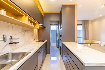 8_photo/94dce44ab3.7e7cb00a511560c6-ATLAS-a699a388-b04a-4efb-b944-4871db12b1b1.jpg de apartamento à venda com 3 quartos, 145m² em Hugo Lange, Curitiba