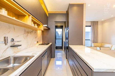 9_photo/94dce44ab3.7e7cb00a511560c6-ATLAS-aa2e2291-a3f5-42e7-85c2-7b469a71ecc0.jpg de apartamento à venda com 3 quartos, 145m² em Hugo Lange, Curitiba