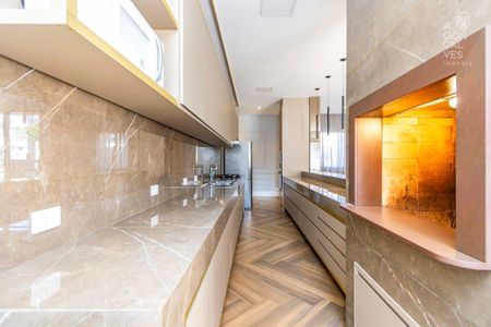 30_photo/94dce44ab3.7e7cb00a511560c6-ATLAS-fafd3c20-cde4-49dc-9f07-88e5c4f76ab7.jpg de apartamento à venda com 3 quartos, 145m² em Hugo Lange, Curitiba