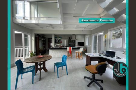 4_photo/94dce44ae9.ceff8192393c33de-ATLAS-058ab2e7-09aa-41af-abb1-bd9ae5f2da9c.jpg de casa à venda com 3 quartos, 389m² em Alto da XV, Curitiba