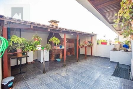 37_photo/94dce44b23.275fe3fcda77567d-ATLAS-8ef74011-7c89-4e35-ad5c-924c50d95eef.jpg de casa à venda com 3 quartos, 195m² em Alto da XV, Curitiba