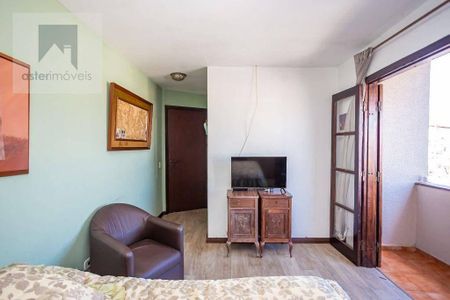 31_photo/94dce44b23.275fe3fcda77567d-ATLAS-94d40404-6598-48b6-9452-8c1962d25f0a.jpg de casa à venda com 3 quartos, 195m² em Alto da XV, Curitiba