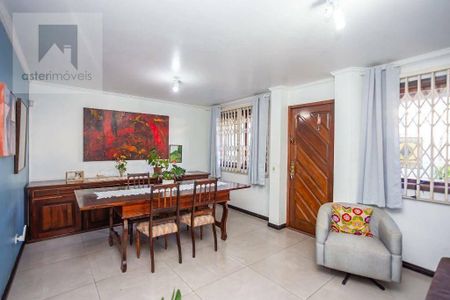 6_photo/94dce44b23.275fe3fcda77567d-ATLAS-c4148ee8-354f-43ea-bc2c-e3f72a1efc4d.jpg de casa à venda com 3 quartos, 195m² em Alto da XV, Curitiba