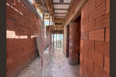 18_photo/94dce44c39.35cb2562ae28c182-ATLAS-e092f77c-3932-47bb-a46a-bb1cbe3ce3fc.jpg de casa à venda com 3 quartos, 145m² em Alto da XV, Curitiba