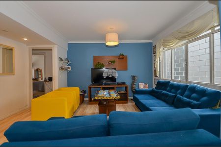 3_photo/94dce44ccd.f1ff69ea0d6f190f-ATLAS-07060d5b-a1df-4d19-9bc2-a5b2e0261f56.jpg de apartamento à venda com 3 quartos, 117m² em Centro, Curitiba