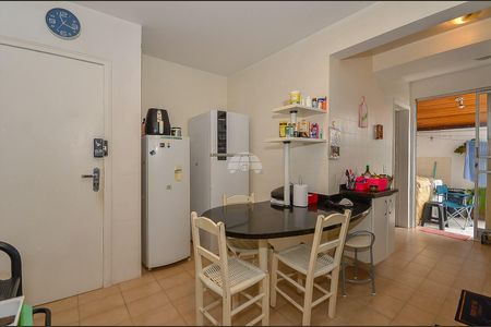 16_photo/94dce44ccd.f1ff69ea0d6f190f-ATLAS-51c99560-e41a-49c5-b8ff-27384c0284fe.jpg de apartamento à venda com 3 quartos, 117m² em Centro, Curitiba