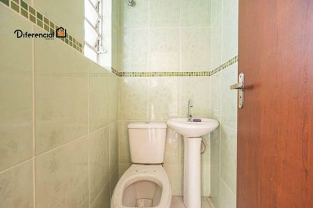 40_photo/94dce44cd7.f66ed5d703e44af7-ATLAS-34e8ce32-d1f5-48a9-81c7-9e88446fc255.jpg de casa à venda com 4 quartos, 232m² em Cristo Rei, Curitiba