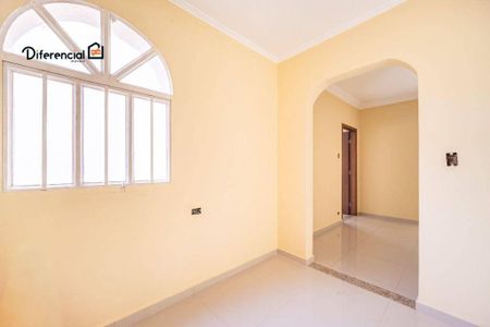 39_photo/94dce44cd7.f66ed5d703e44af7-ATLAS-577ef609-9157-45ed-a5c1-d85d8cbb9e33.jpg de casa à venda com 4 quartos, 232m² em Cristo Rei, Curitiba