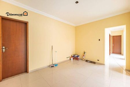 5_photo/94dce44cd7.f66ed5d703e44af7-ATLAS-59164ef0-e8d4-4266-b8bb-73cabbe5601d.jpg de casa à venda com 4 quartos, 232m² em Cristo Rei, Curitiba