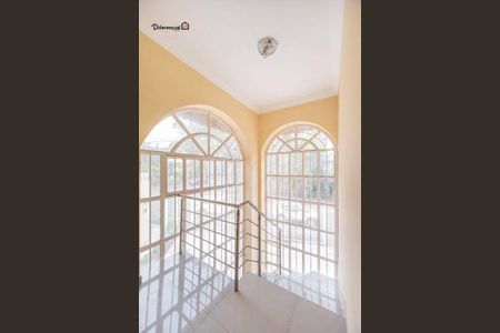 30_photo/94dce44cd7.f66ed5d703e44af7-ATLAS-630e27d3-2615-41fe-a599-0d48ff25da8a.jpg de casa à venda com 4 quartos, 232m² em Cristo Rei, Curitiba