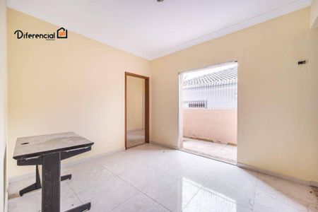 19_photo/94dce44cd7.f66ed5d703e44af7-ATLAS-a38ce6a0-a7ea-408e-b797-7845c898cd28.jpg de casa à venda com 4 quartos, 232m² em Cristo Rei, Curitiba