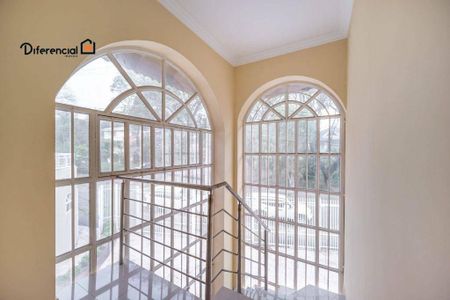 29_photo/94dce44cd7.f66ed5d703e44af7-ATLAS-aa6a320a-0206-46e5-8b87-6ae5709ae18e.jpg de casa à venda com 4 quartos, 232m² em Cristo Rei, Curitiba