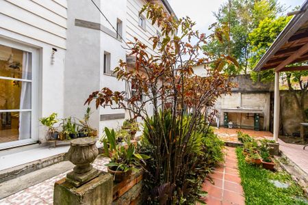 8_photo/94dce44d07.98a2f1197ddc2320-ATLAS-4693c1a2-d4bd-4b0f-af96-fd01f33a0d02.jpg de casa à venda com 2 quartos, 230m² em Cristo Rei, Curitiba