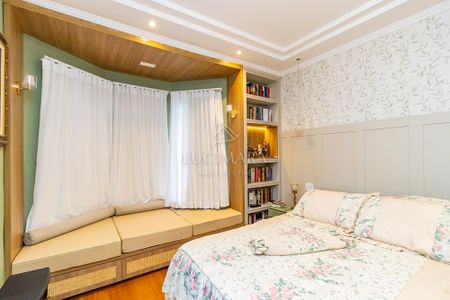 23_photo/94dce44d07.98a2f1197ddc2320-ATLAS-9bd3fa86-08db-43f9-9ca0-40ecb8bb755a.jpg de casa à venda com 2 quartos, 230m² em Cristo Rei, Curitiba