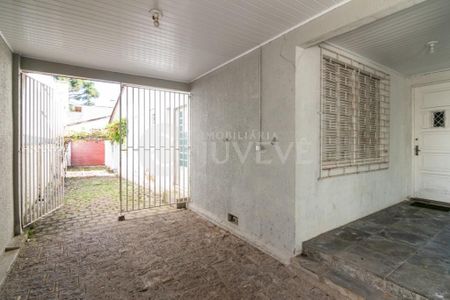 2_photo/94dce44d1b.daef4070947673a7-ATLAS-0a28e1df-a335-4eeb-8ad3-1ae5fcee3310.jpg de casa à venda com 3 quartos, 120m² em Cristo Rei, Curitiba