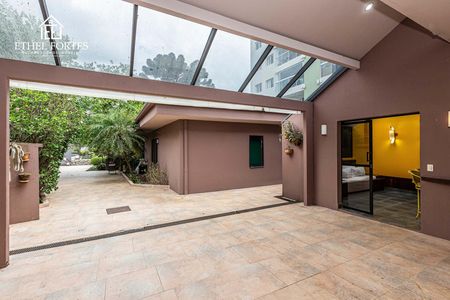 2_photo/94dce44d87.8112f57c7da29d24-ATLAS-05b8b02c-ed61-4db9-a317-ad9b0d65ef22.jpg de casa à venda com 3 quartos, 297m² em Cristo Rei, Curitiba