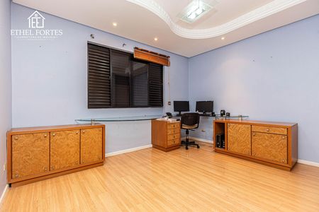 25_photo/94dce44d87.8112f57c7da29d24-ATLAS-6a20fd79-2e46-44e5-b71c-00bc5073e03b.jpg de casa à venda com 3 quartos, 297m² em Cristo Rei, Curitiba