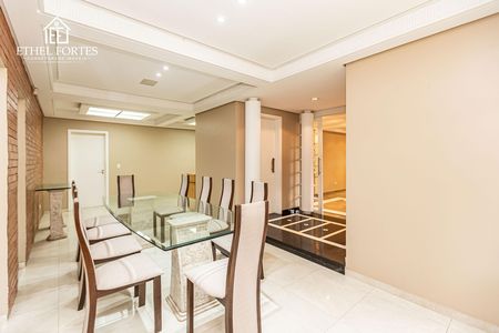 8_photo/94dce44d87.8112f57c7da29d24-ATLAS-a2d41716-d0e8-4103-a8f3-e885aeca10b3.jpg de casa à venda com 3 quartos, 297m² em Cristo Rei, Curitiba