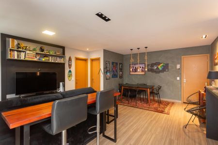 7_photo/94dce44d8f.f5a3f0d545a1e4c9-ATLAS-e2f0308c-aa01-4e05-828e-68b7c154b92d.jpg de apartamento à venda com 1 quarto, 70m² em Cristo Rei, Curitiba