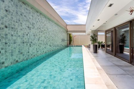 4_photo/94dce44df1.2b5c0f72b79843a0-ATLAS-090fb3e2-00a2-4f58-bf4c-297a16e1e0a2.jpg de apartamento à venda com 4 quartos, 241m² em Cristo Rei, Curitiba