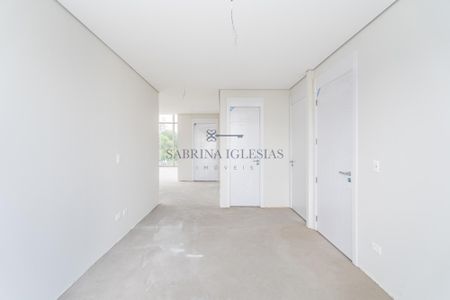 4_photo/94dce44df1.2b5c0f72b79843a0-ATLAS-7d3f1e2a-9166-4b88-beec-7cde6a371fce.jpg de apartamento à venda com 4 quartos, 241m² em Cristo Rei, Curitiba