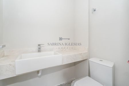 13_photo/94dce44df1.2b5c0f72b79843a0-ATLAS-a847ade7-1e3a-431b-967e-df6c4e8f7bc9.jpg de apartamento à venda com 4 quartos, 241m² em Cristo Rei, Curitiba