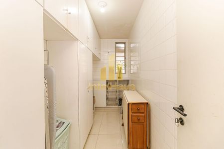 19_photo/94dce44df9.3714cccd63f8fe2d-ATLAS-5392d786-e1d2-4e0a-af4e-7b28f72f657e.jpg de casa à venda com 5 quartos, 384m² em Cristo Rei, Curitiba