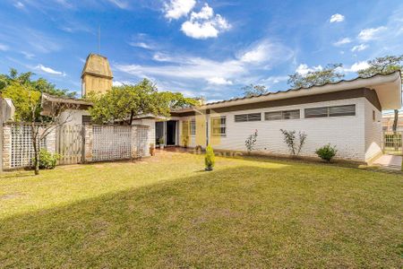 37_photo/94dce44df9.3714cccd63f8fe2d-ATLAS-9b9c4e36-db70-4bde-a1b1-2751cf1ba3a6.jpg de casa à venda com 5 quartos, 384m² em Cristo Rei, Curitiba