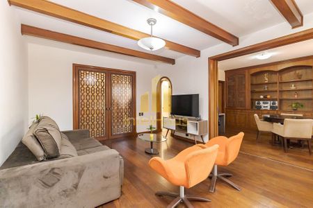 11_photo/94dce44df9.3714cccd63f8fe2d-ATLAS-a357b5c3-5165-4389-8c4c-427b503e0198.jpg de casa à venda com 5 quartos, 384m² em Cristo Rei, Curitiba