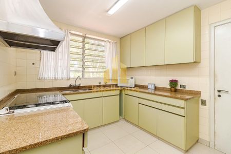 16_photo/94dce44df9.3714cccd63f8fe2d-ATLAS-e2e42673-4186-43af-b59c-58aea4a59975.jpg de casa à venda com 5 quartos, 384m² em Cristo Rei, Curitiba