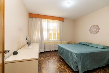 31_photo/94dce44df9.3714cccd63f8fe2d-ATLAS-f8e39e91-32cf-4d4b-84b9-959a0c1de9e2.jpg de casa à venda com 5 quartos, 384m² em Cristo Rei, Curitiba