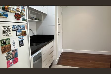 8_photo/94dce44dff.1ebd8d77d61ab153-ATLAS-d4db87d8-107a-48c7-8e1c-87b77882d45e.jpg de apartamento à venda com 2 quartos, 125m² em Cristo Rei, Curitiba