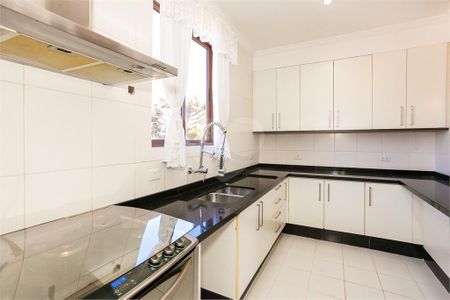 3_photo/94dce44dff.8406d85b1cc03178-ATLAS-969514e1-eb3f-4e59-bae8-dd05227db45c.jpg de apartamento à venda com 4 quartos, 131m² em Cristo Rei, Curitiba