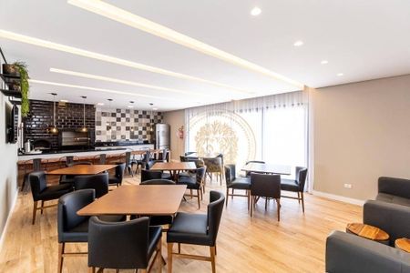 10_photo/94dce44e27.784a4ffb543f9013-ATLAS-3525b5c1-bfbf-4a5b-8d75-74436e77ab32.jpg de apartamento para alugar com 2 quartos, 74m² em Cristo Rei, Curitiba