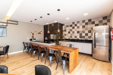 49_photo/94dce44e27.784a4ffb543f9013-ATLAS-92874fd0-e7ce-47bd-a524-a543e3ad220e.jpg de apartamento para alugar com 2 quartos, 74m² em Cristo Rei, Curitiba