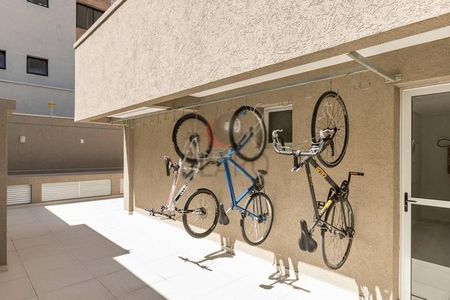 3_photo/94dce44e49.4dc8ec87ed734a94-ATLAS-4a6a10c5-93dc-4be2-b33a-3228faf3b9b5.jpg de apartamento para alugar com 1 quarto, 33m² em Cristo Rei, Curitiba