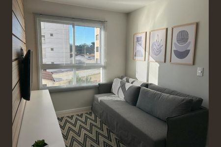 3_photo/94dce44e49.7dc29441a77b793f-ATLAS-adf5cd5b-719f-4c90-8bf9-c5c77b162544.jpg de apartamento à venda com 1 quarto, 33m² em Cristo Rei, Curitiba