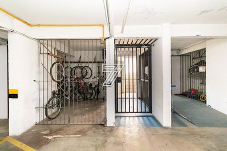 43_photo/94dce44efd.df3c0c3d7e4e96c2-ATLAS-d094c3bc-b726-4b68-bbc6-41747853d74a.jpg de apartamento à venda com 2 quartos, 79m² em Cristo Rei, Curitiba